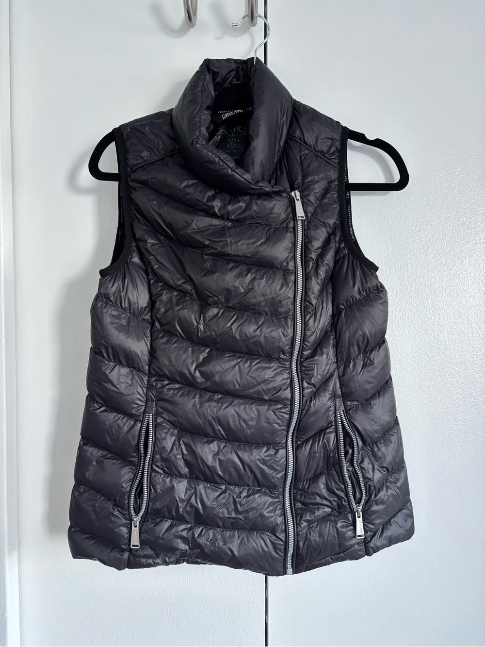 Calvin Klein Quilted Asymmetrical Zip Puffer Vest - Black